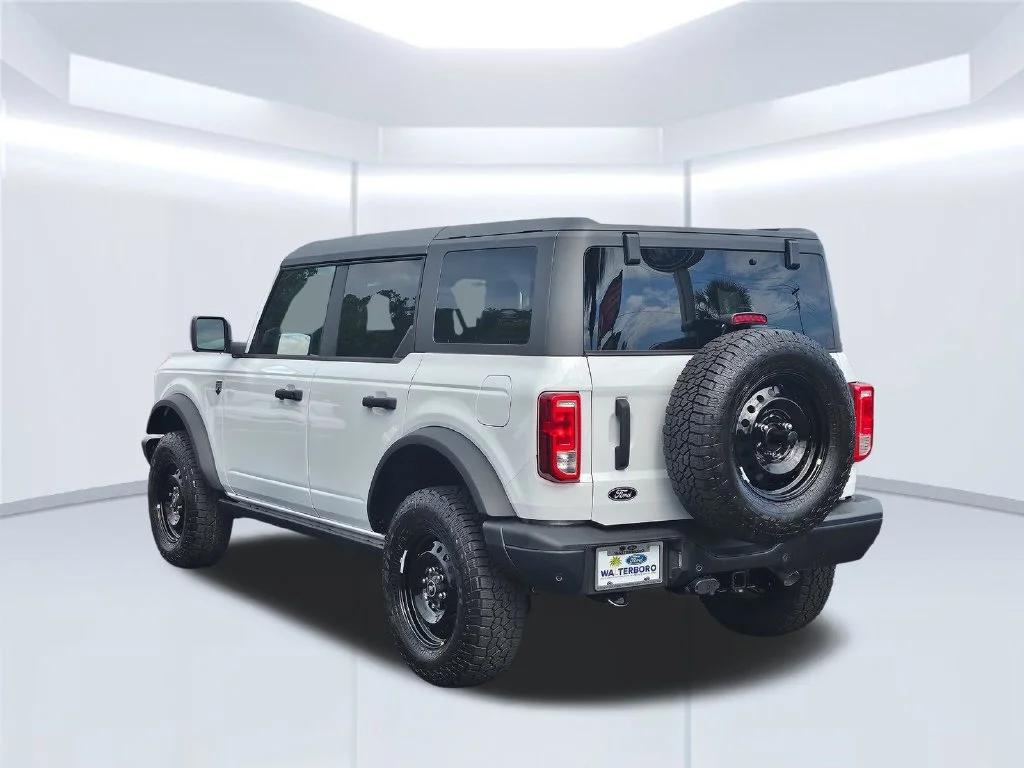 New 2026 White Ford Big Bend image 18