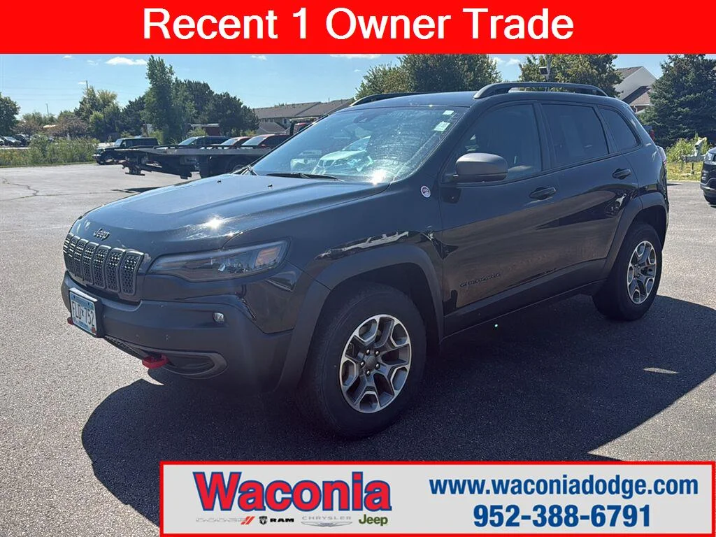 Used 2021 Diamond Black Crystal Pearlcoat Jeep Trailhawk image 1