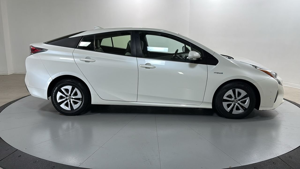 Used 2016 White Toyota Four image 6