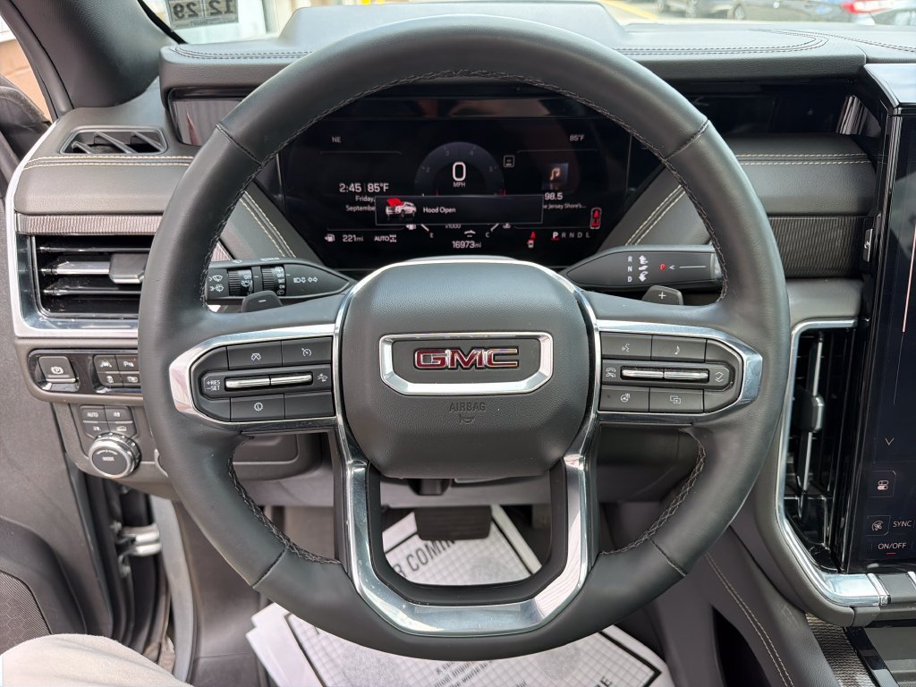 Used 2025 Sterling Metallic GMC Elevation image 26