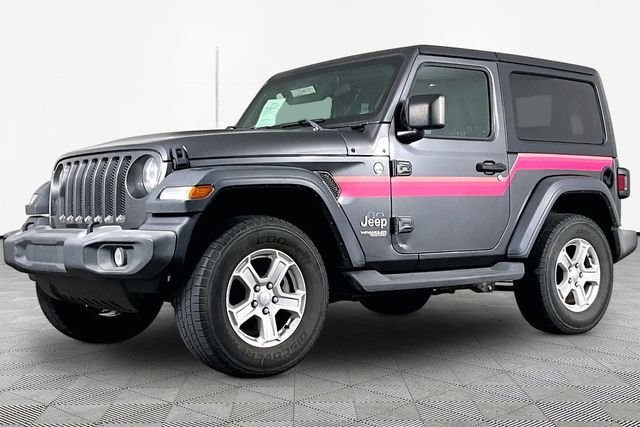 Used 2018 Gray Jeep Sport S image 1