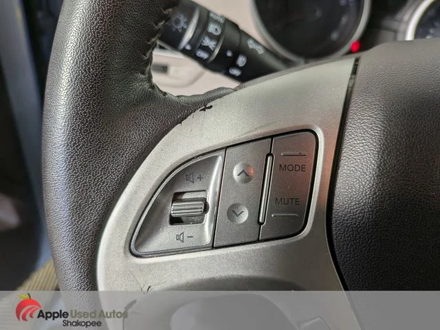 Used 2013 Blue Hyundai GLS image 21
