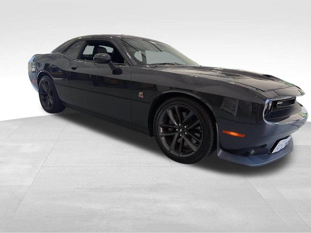 Used 2019 Gray Dodge R/T Scat Pack image 5