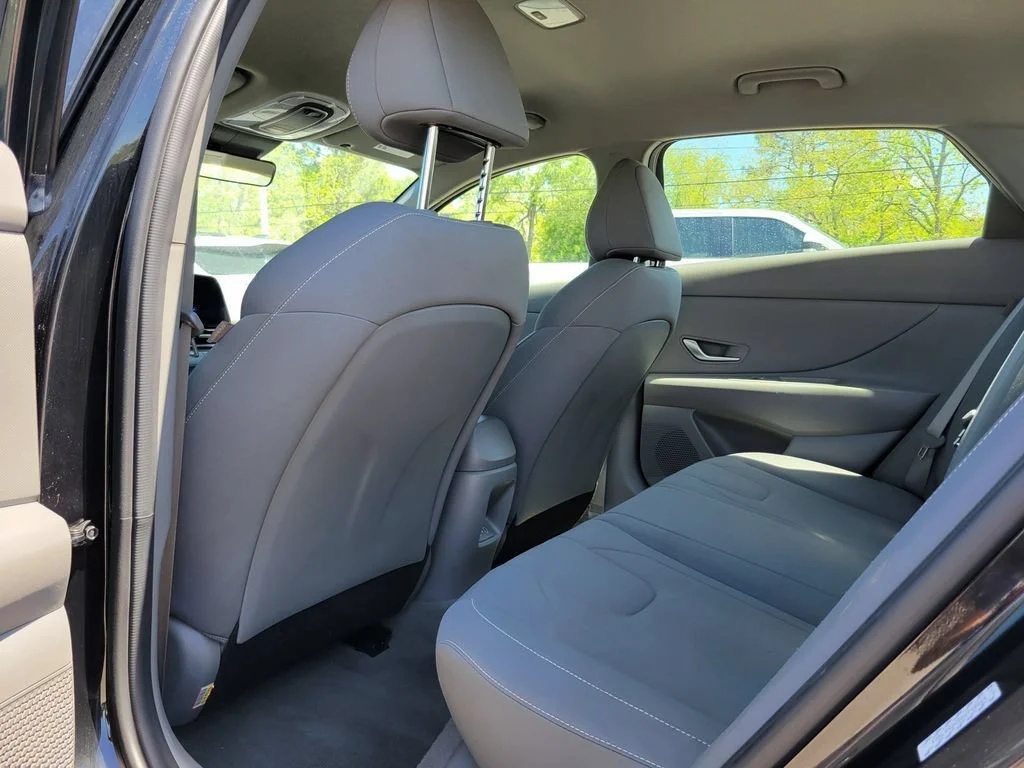 Used 2024 Black Hyundai SEL image 12