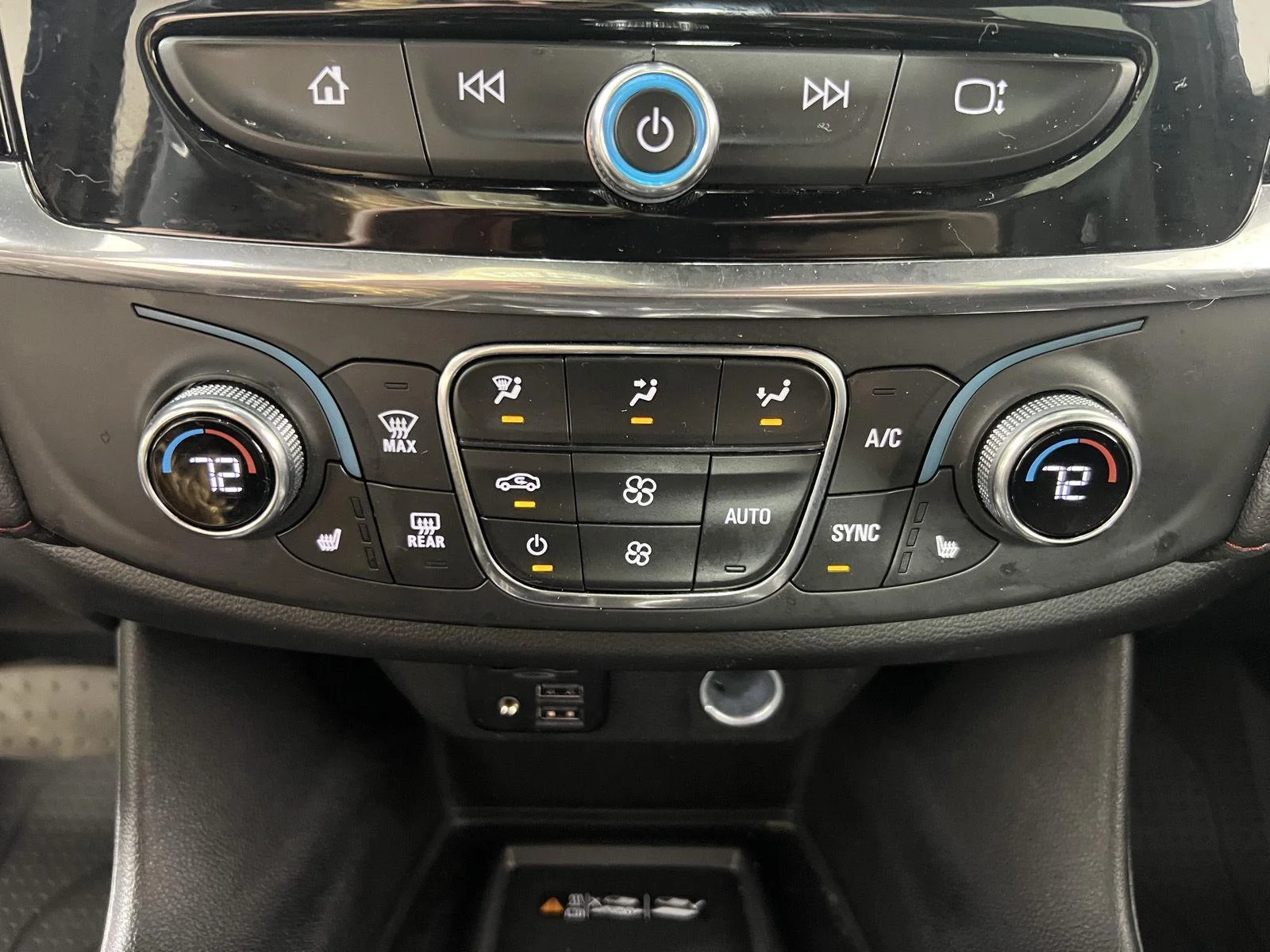 Used 2023 Summit White Chevrolet RS image 20