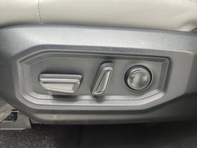 Used 2024 White Toyota SR5 image 13