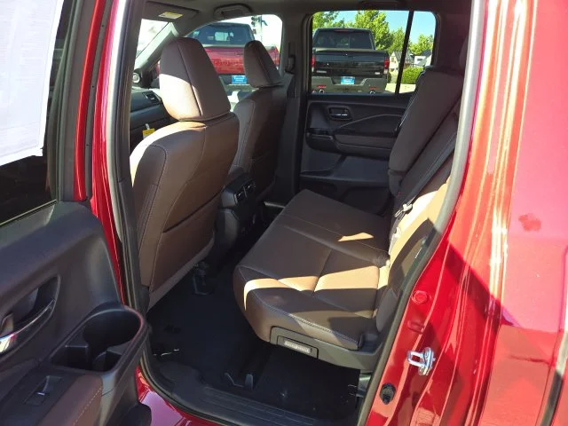 New 2026 Radiant Red Metallic II Honda RTL image 7