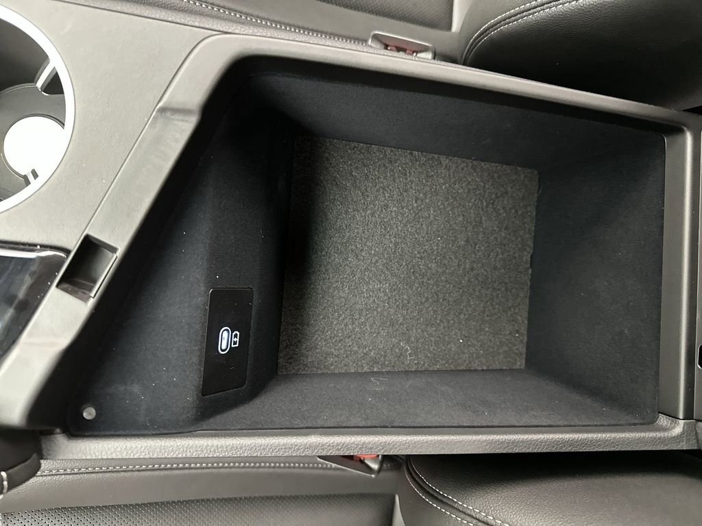 2026 GENESIS G70 Standard - Photo 21