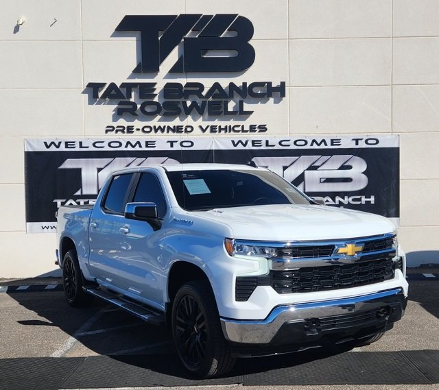 2025 Chevrolet Silverado 1500 LT photo 4