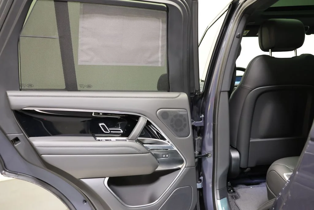 2026 Land Rover Range Rover SE - Photo 31