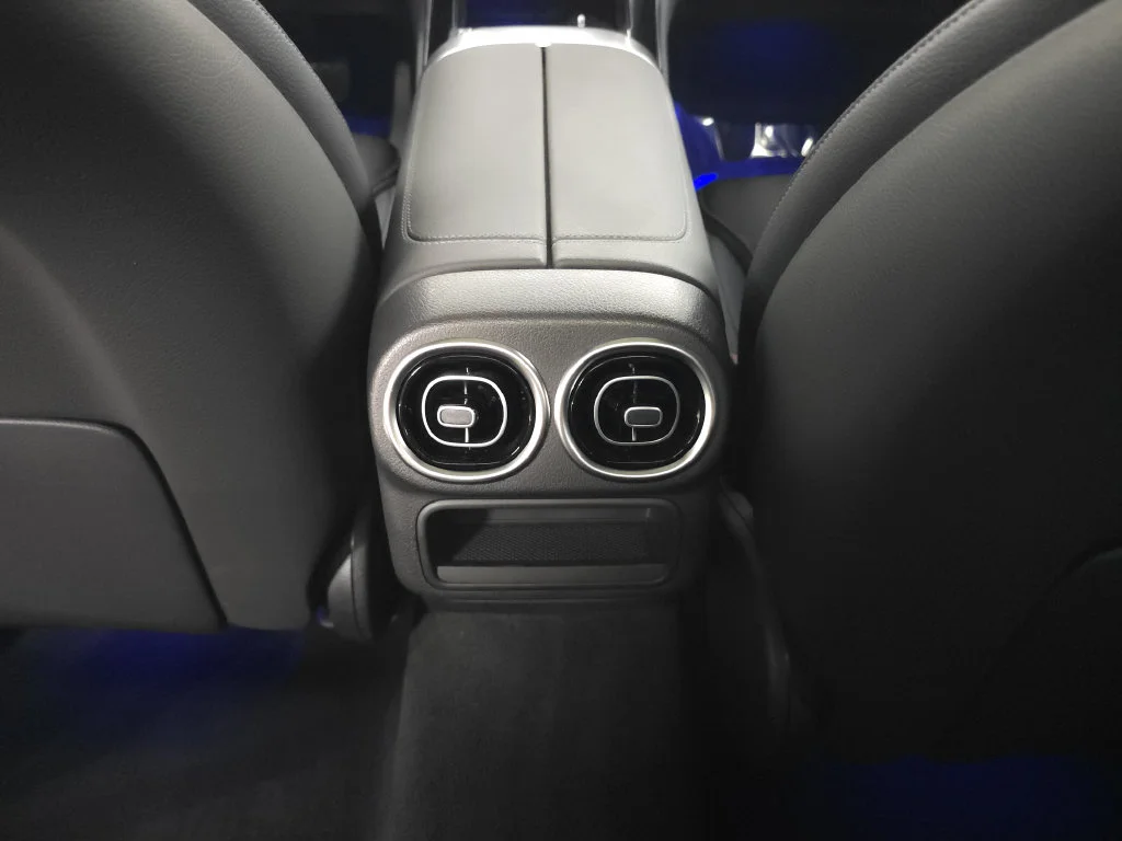 Certified Used 2026 Black Mercedes-Benz GLC 300 image 28
