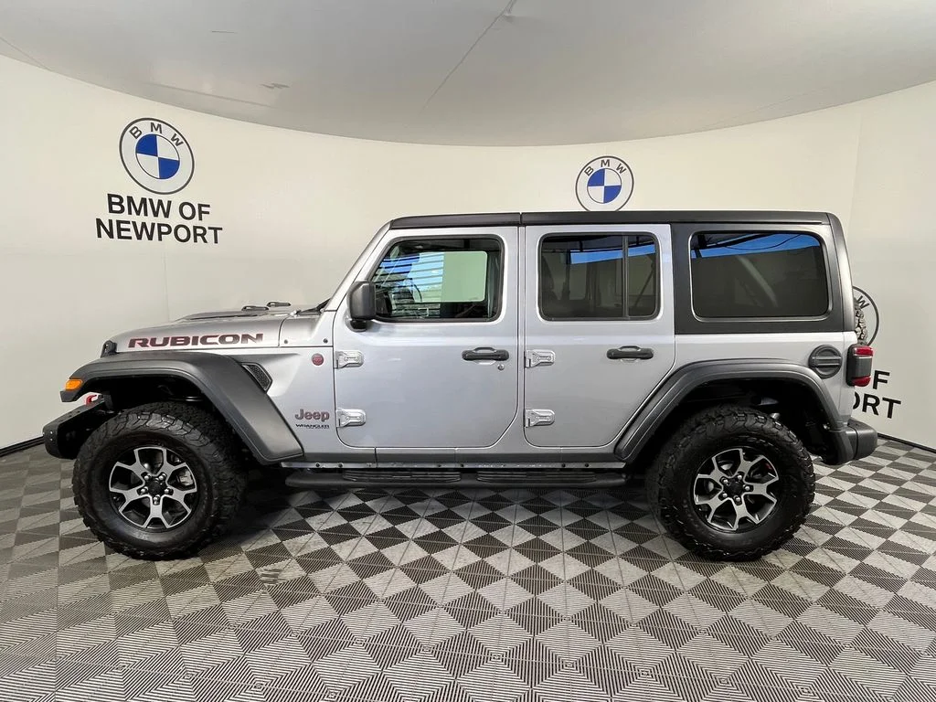 Used 2018 Silver Jeep Unlimited Rubicon image 13