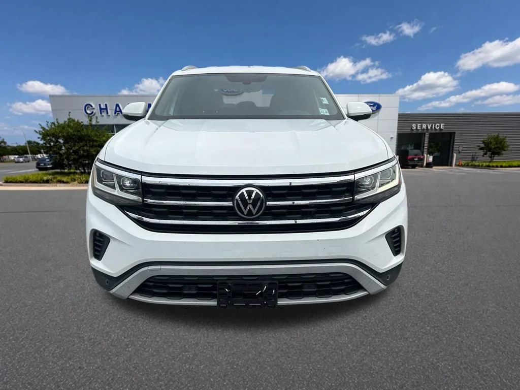 Used 2021 Pure White Volkswagen 2.0T SE w/Technology image 9