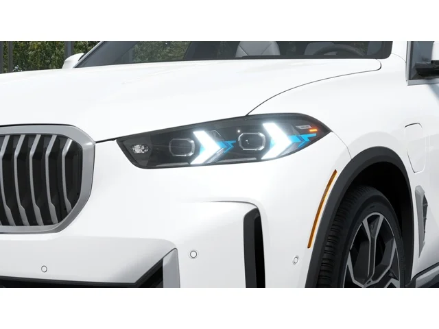 New 2026 Mineral White Metallic BMW xDrive50e image 6
