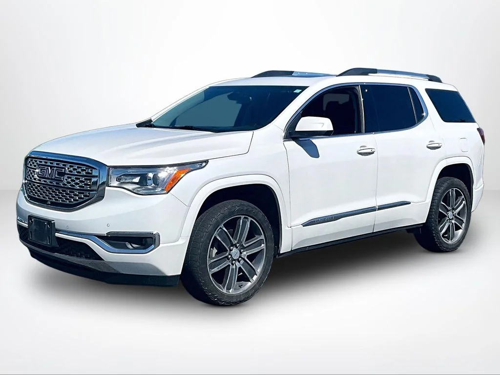 Used 2019 White GMC Denali image 37