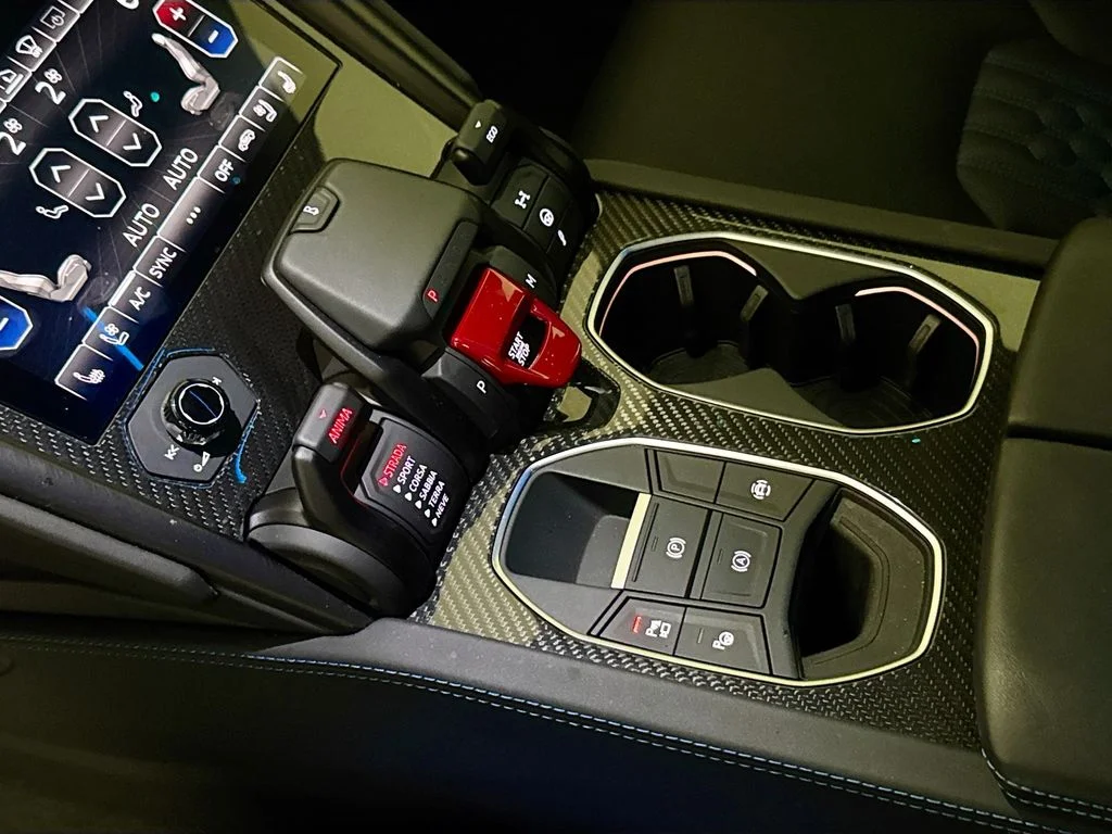 Used 2023 Blue Lamborghini S image 17