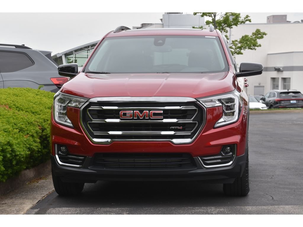 Used 2024 Volcanic Red Tintcoat GMC AT4 image 9