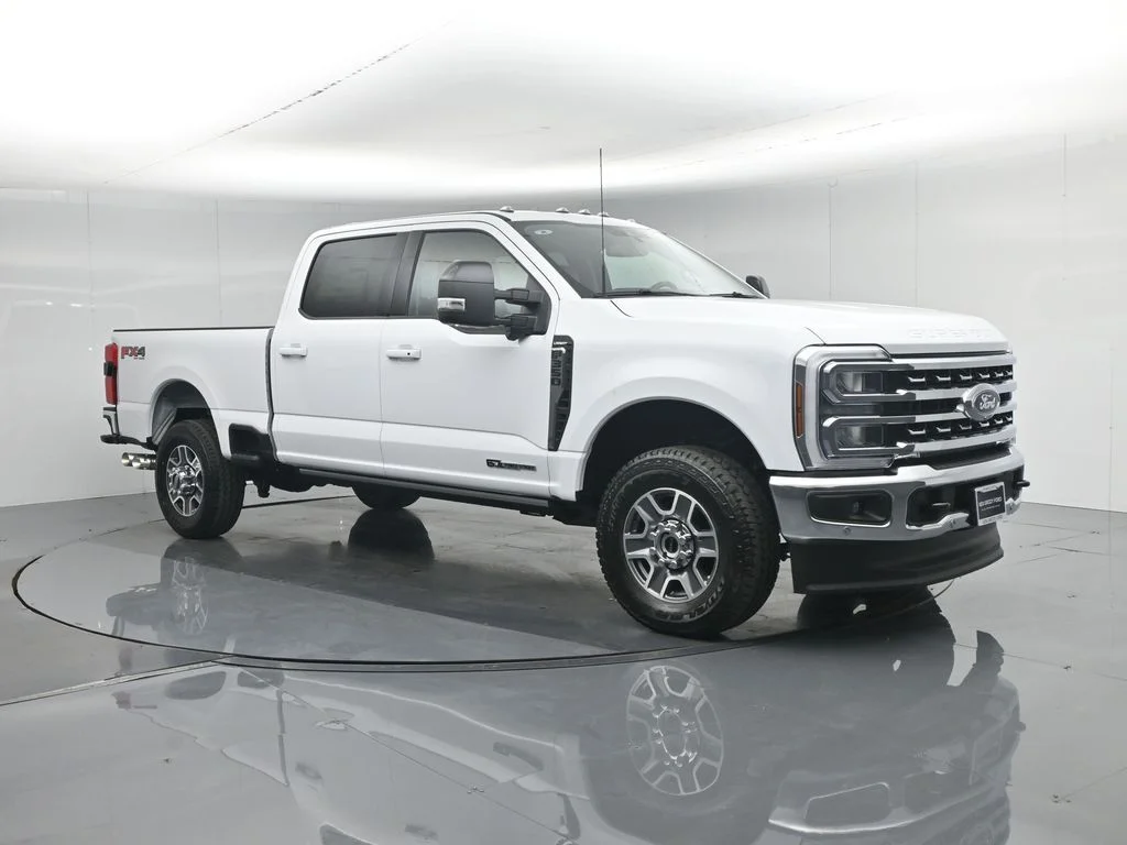 New 2026 Oxford White Ford Lariat image 27