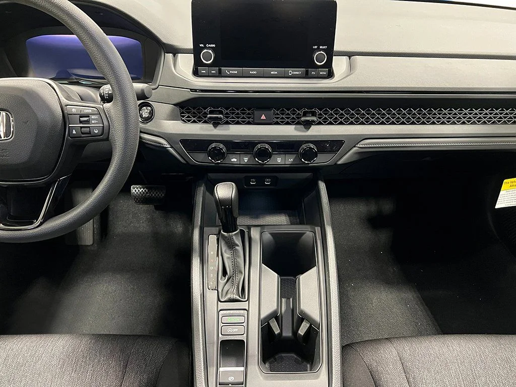 2025 Honda Accord LX - Photo 16