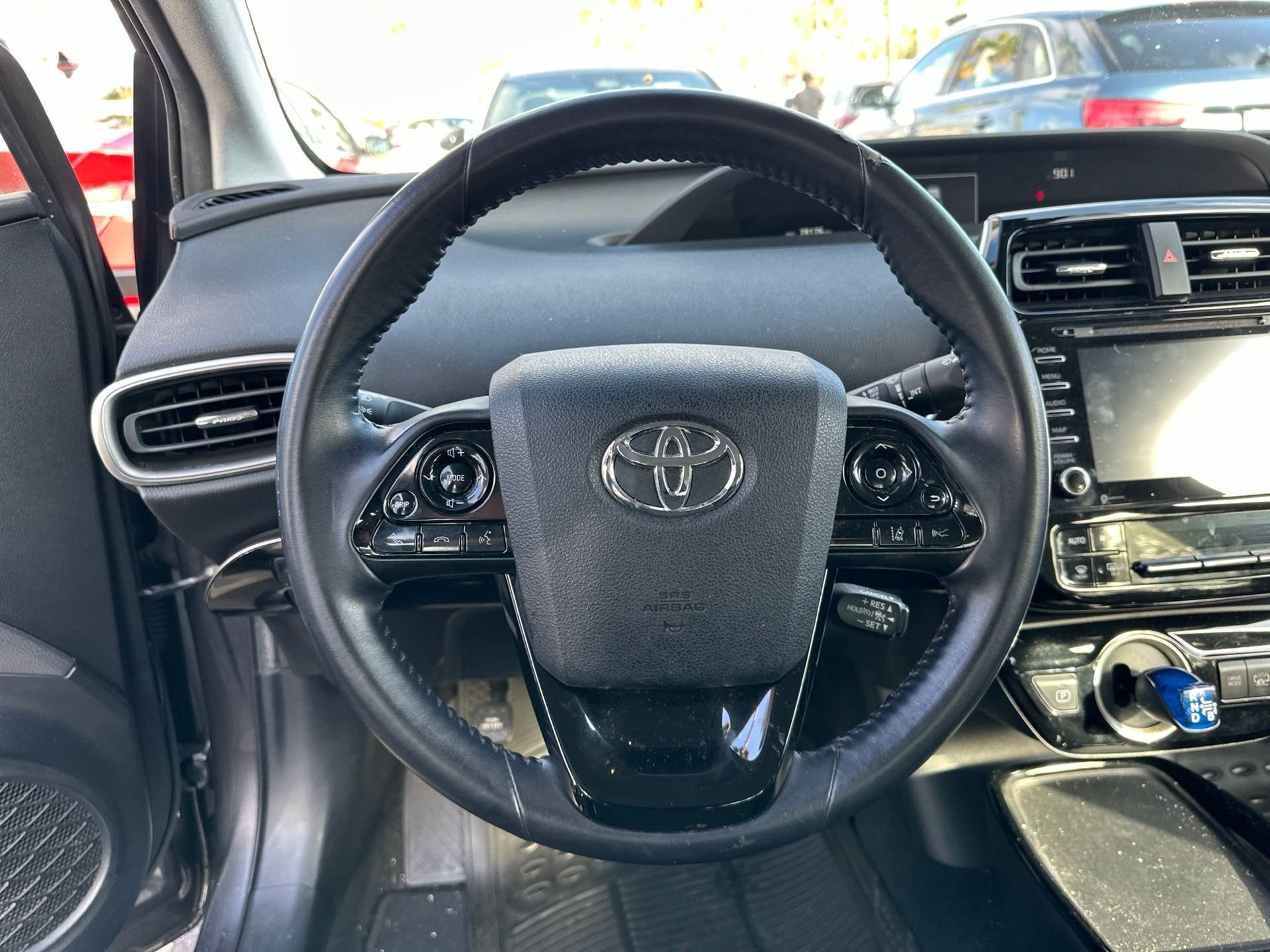 Used 2022 Gray Toyota LE image 6