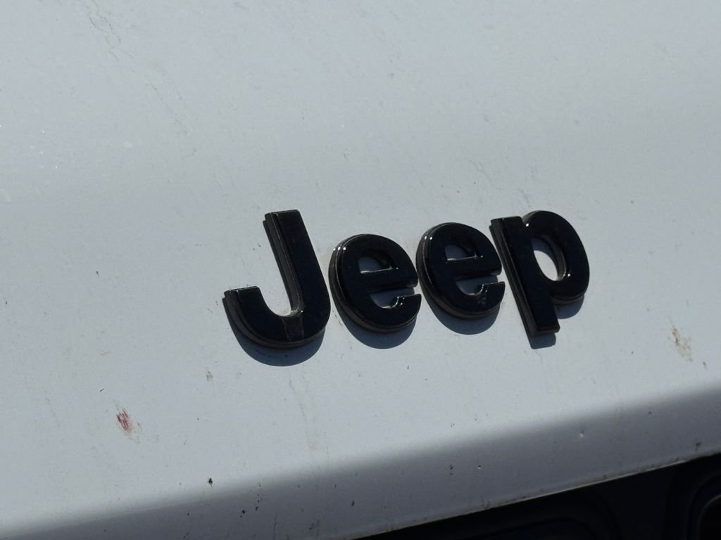 Used 2024 White Jeep Altitude X image 13