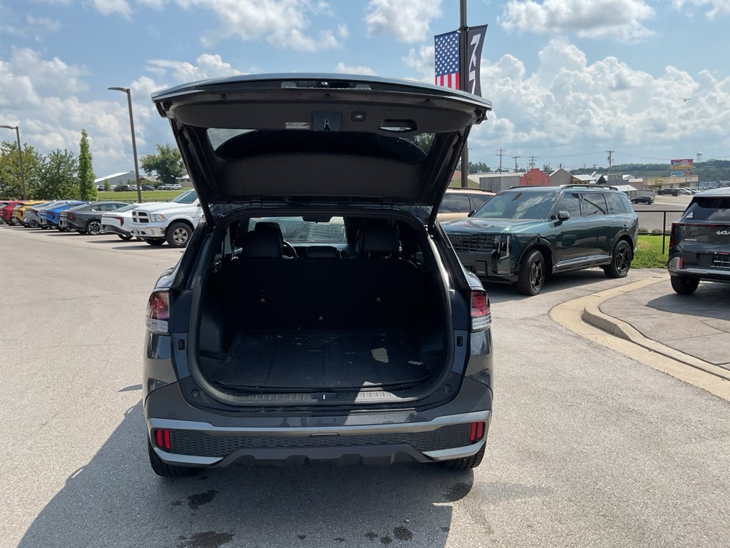 Certified Used 2024 Gravity Gray Kia X-Line image 13