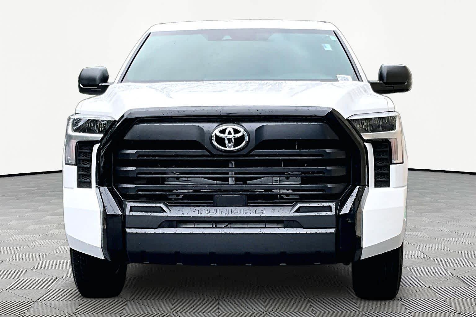 Used 2025 Ice Cap Toyota SR image 4