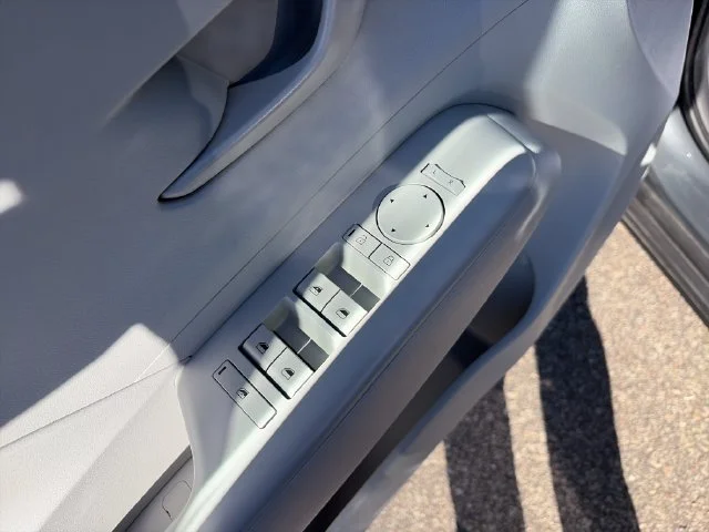 Used 2025 Gray Pearl Hyundai SEL image 18
