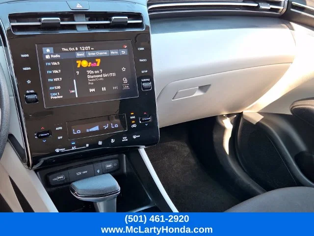 Used 2024 White Hyundai SEL image 26