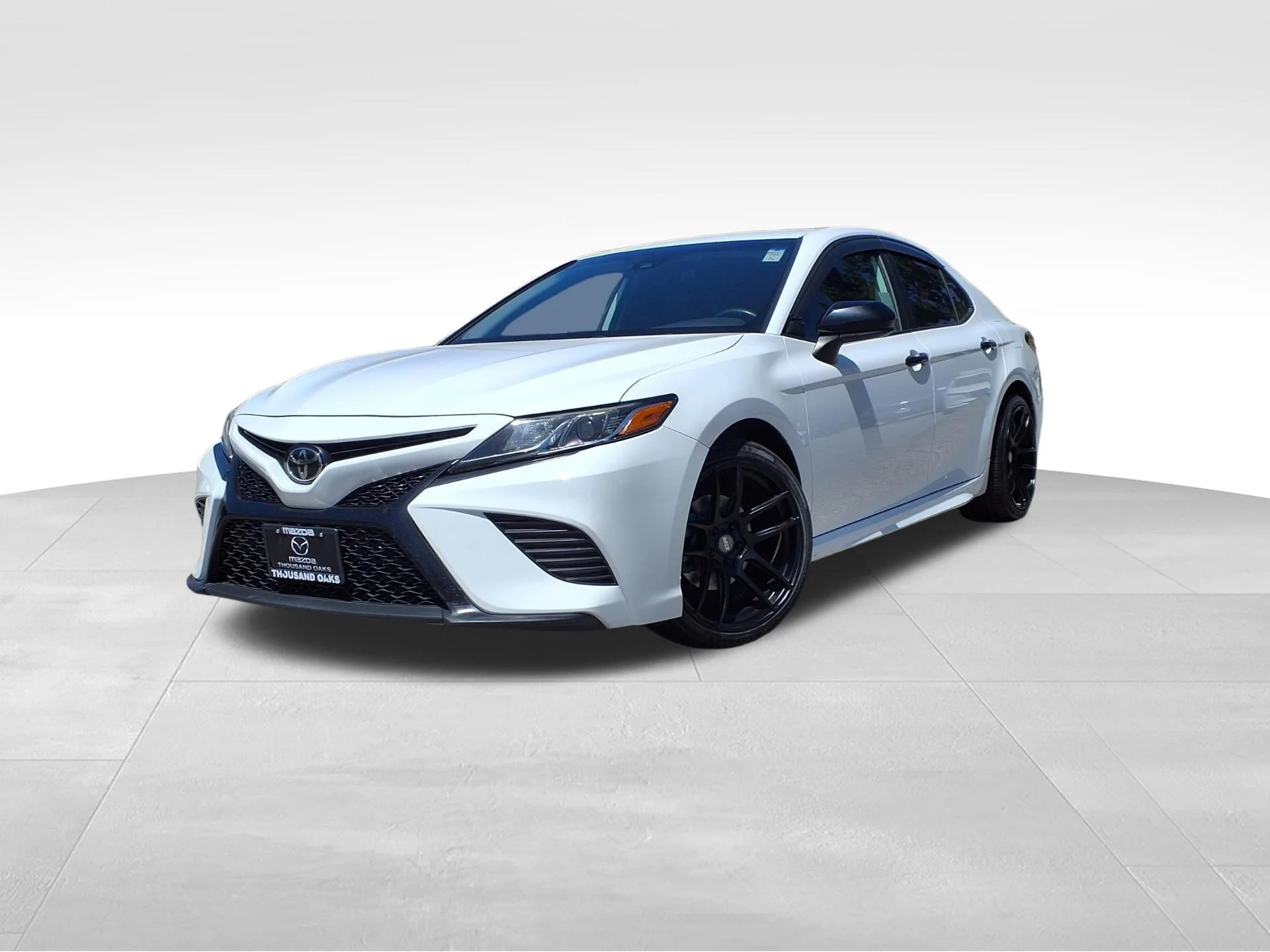 Used 2020 White Toyota SE Nightshade image 1