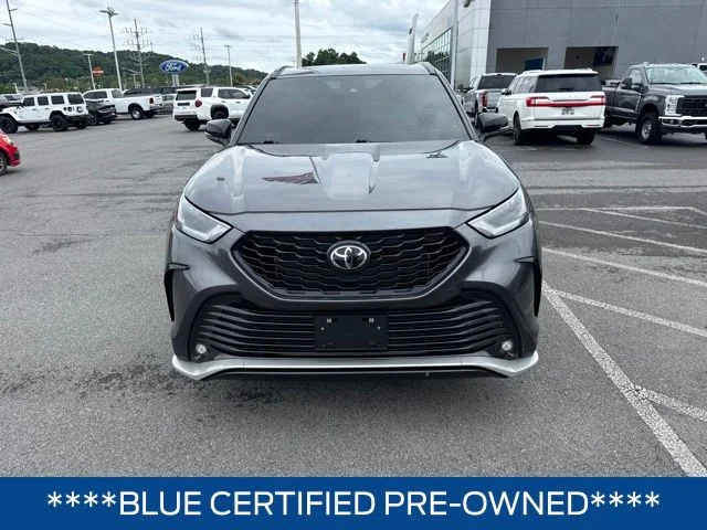Used 2024  Toyota XSE image 1