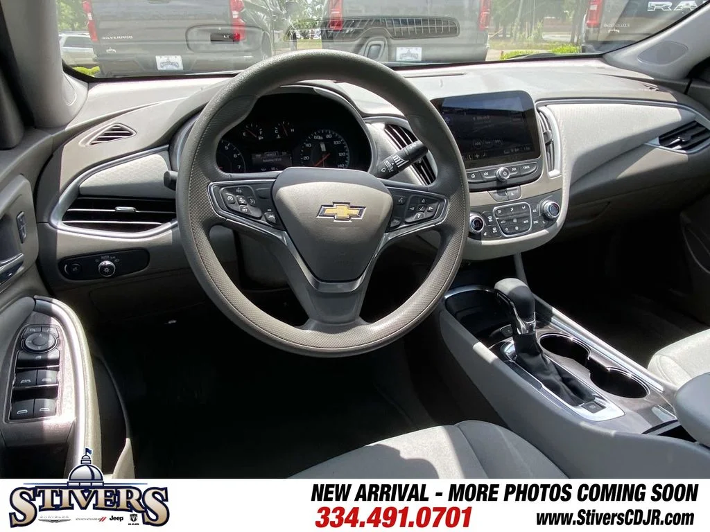 Used 2025 Blue Chevrolet LT image 15