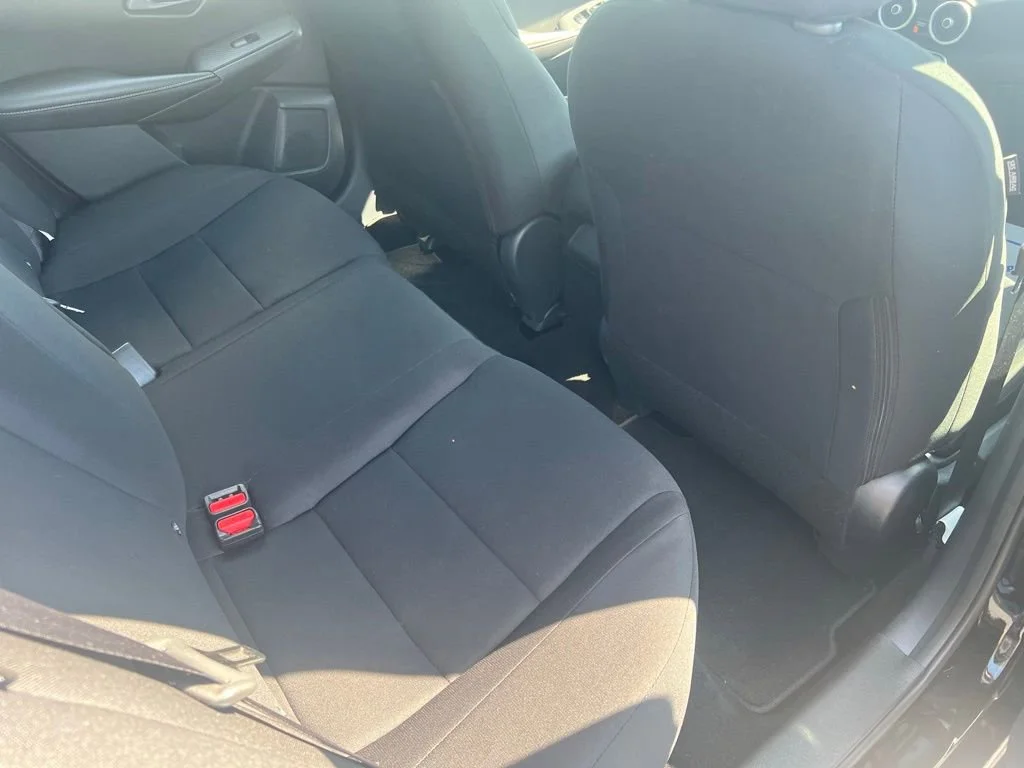 Used 2024  Nissan S image 11