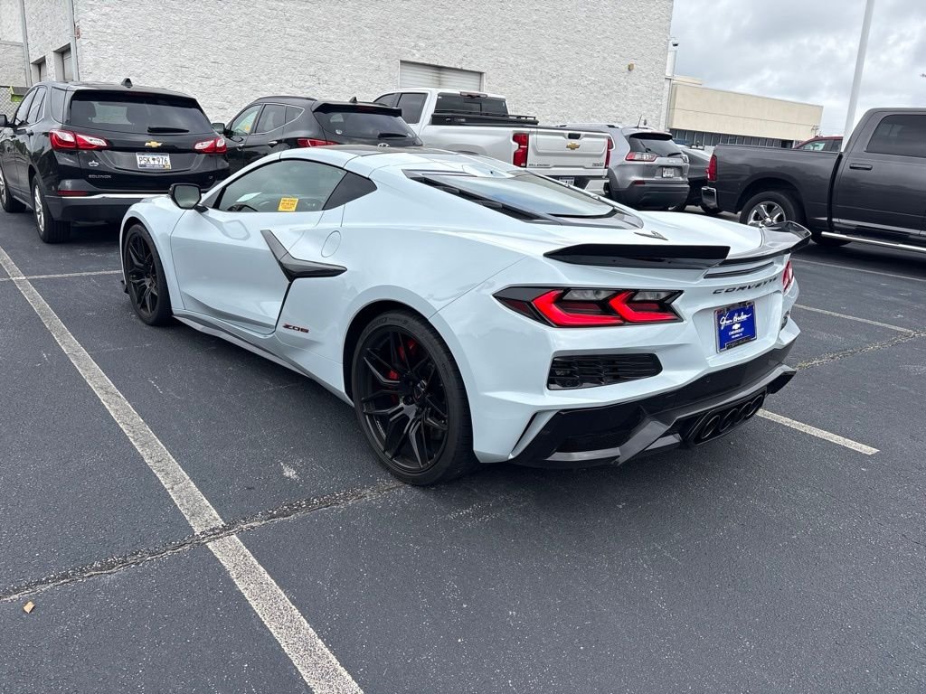 Used 2024 Gray Chevrolet Z06 image 6