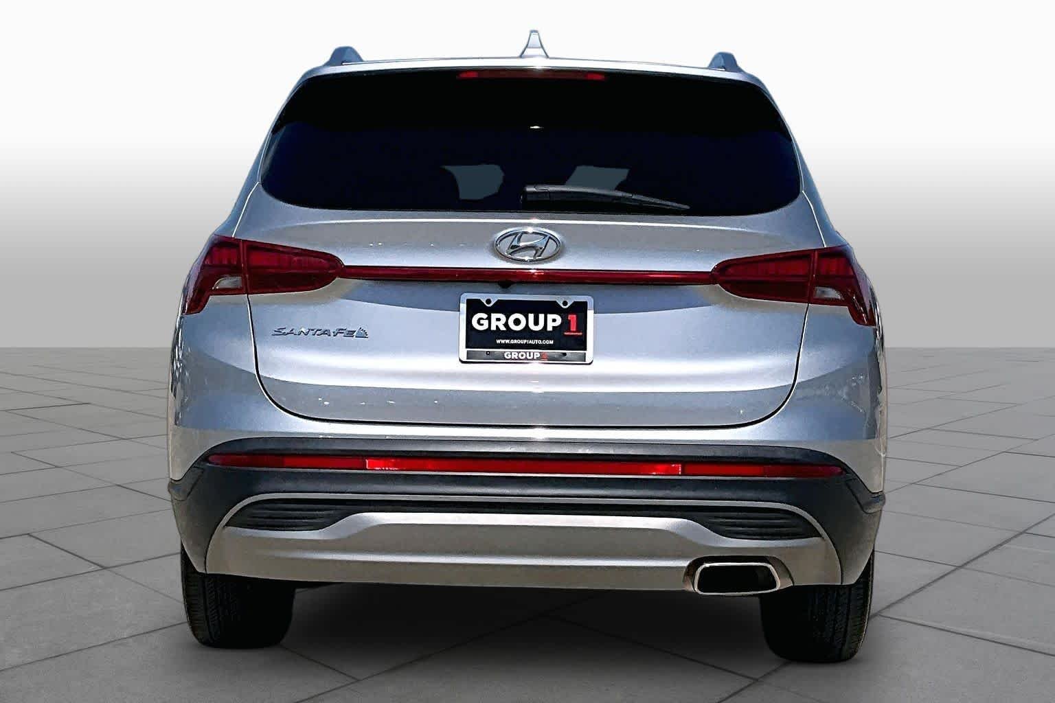 Used 2023 Shimmering Silver Hyundai SEL image 5