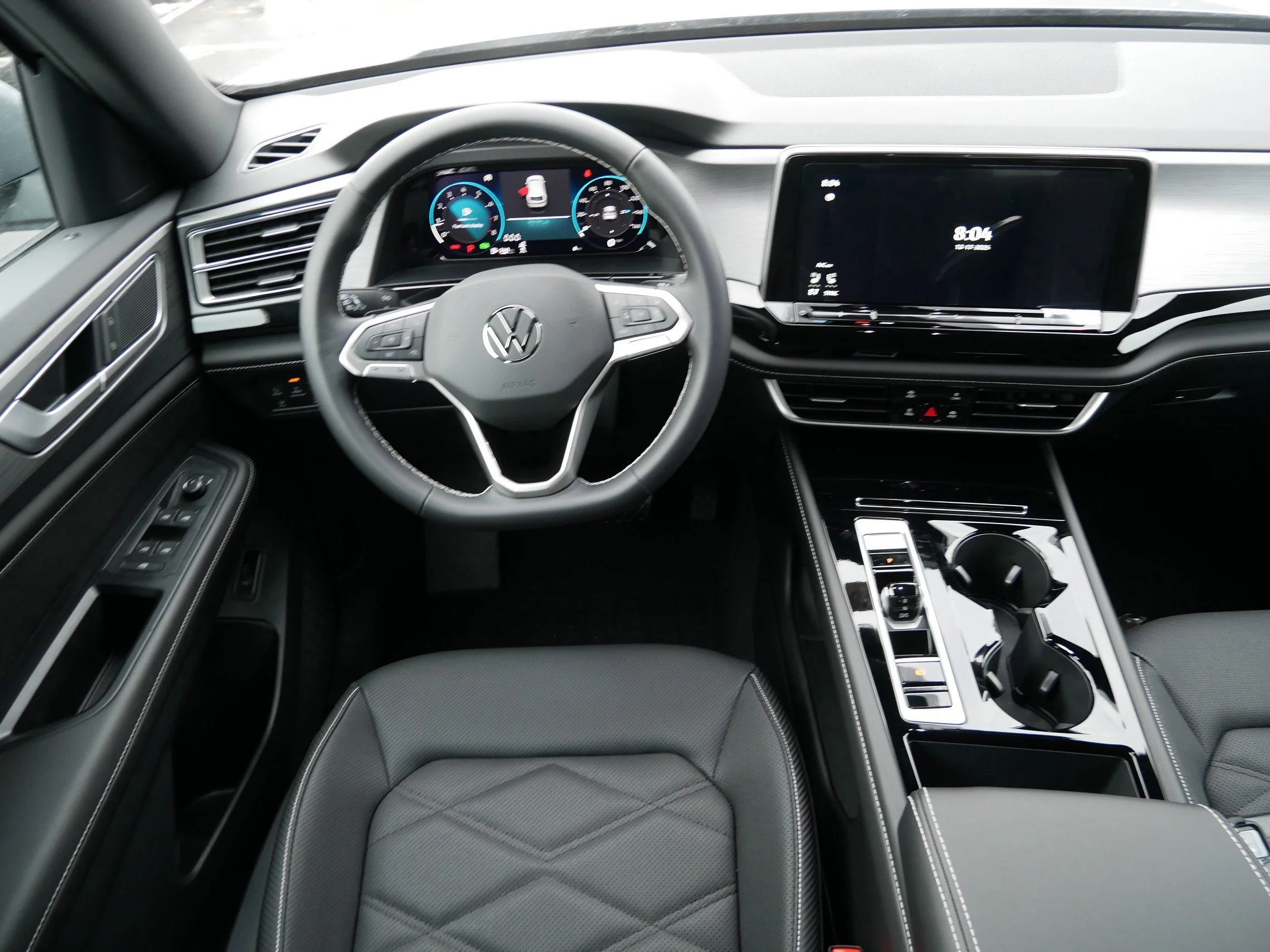 2026 Volkswagen Atlas Cross Sport SE w/Tech - Photo 9