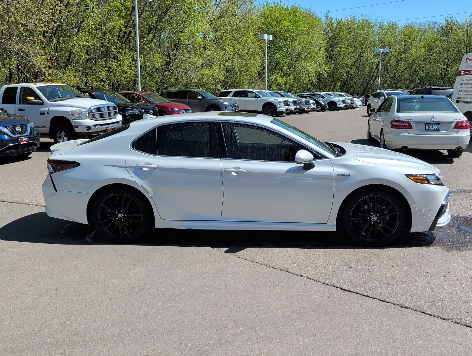 Used 2021 Toyota Camry XSE with VIN 4T1K31AK3MU553175 for sale in Maplewood, Minnesota