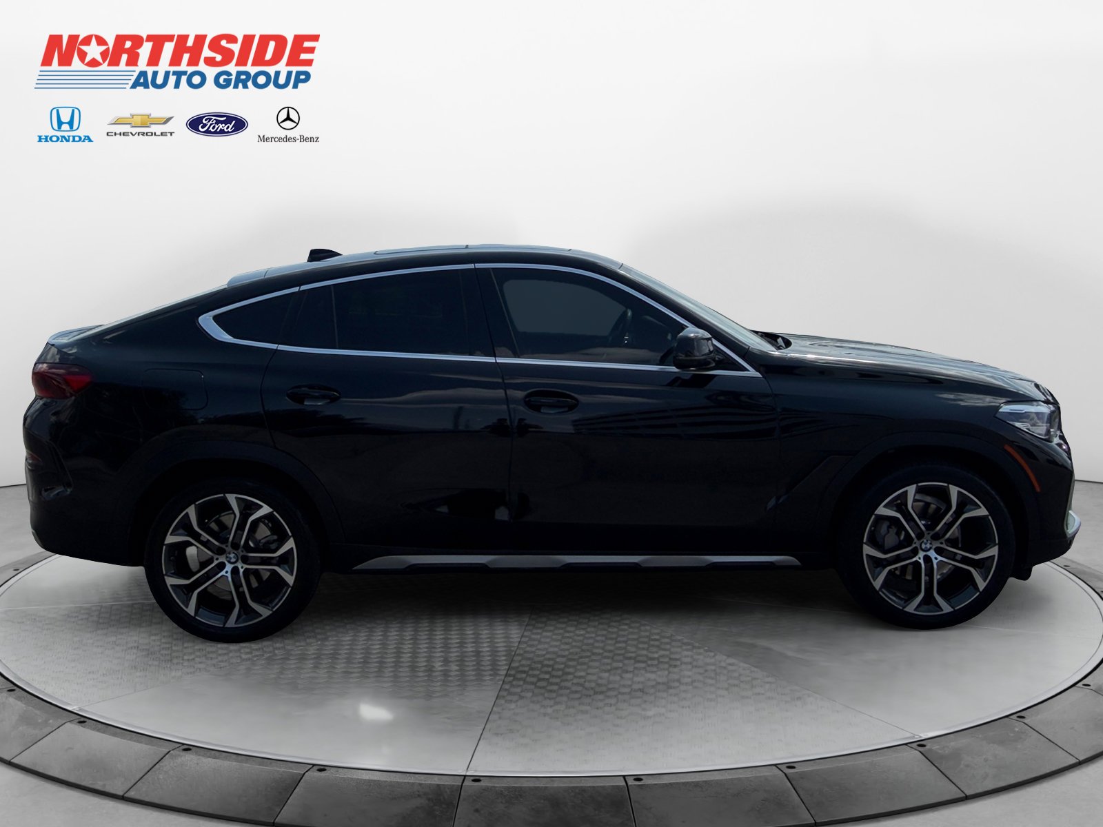 Used 2021 Jet Black BMW sDrive40i image 8