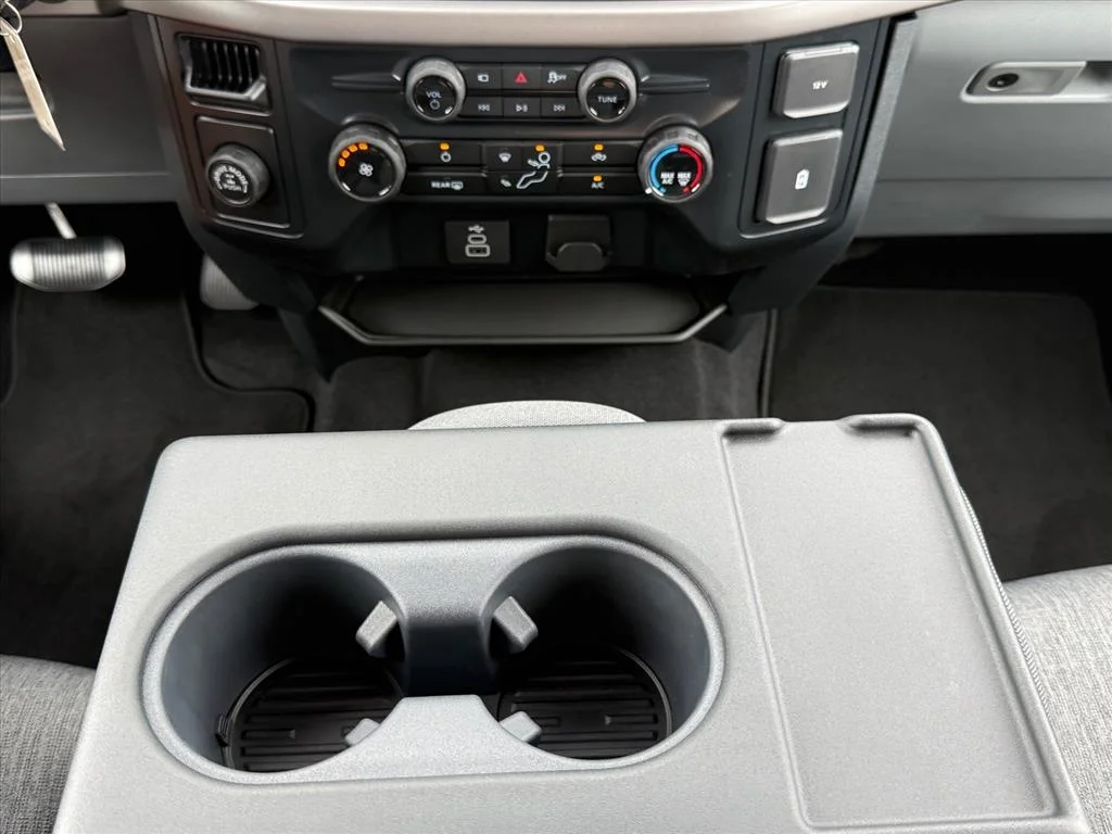 New 2026 Avalanche Ford XLT image 11