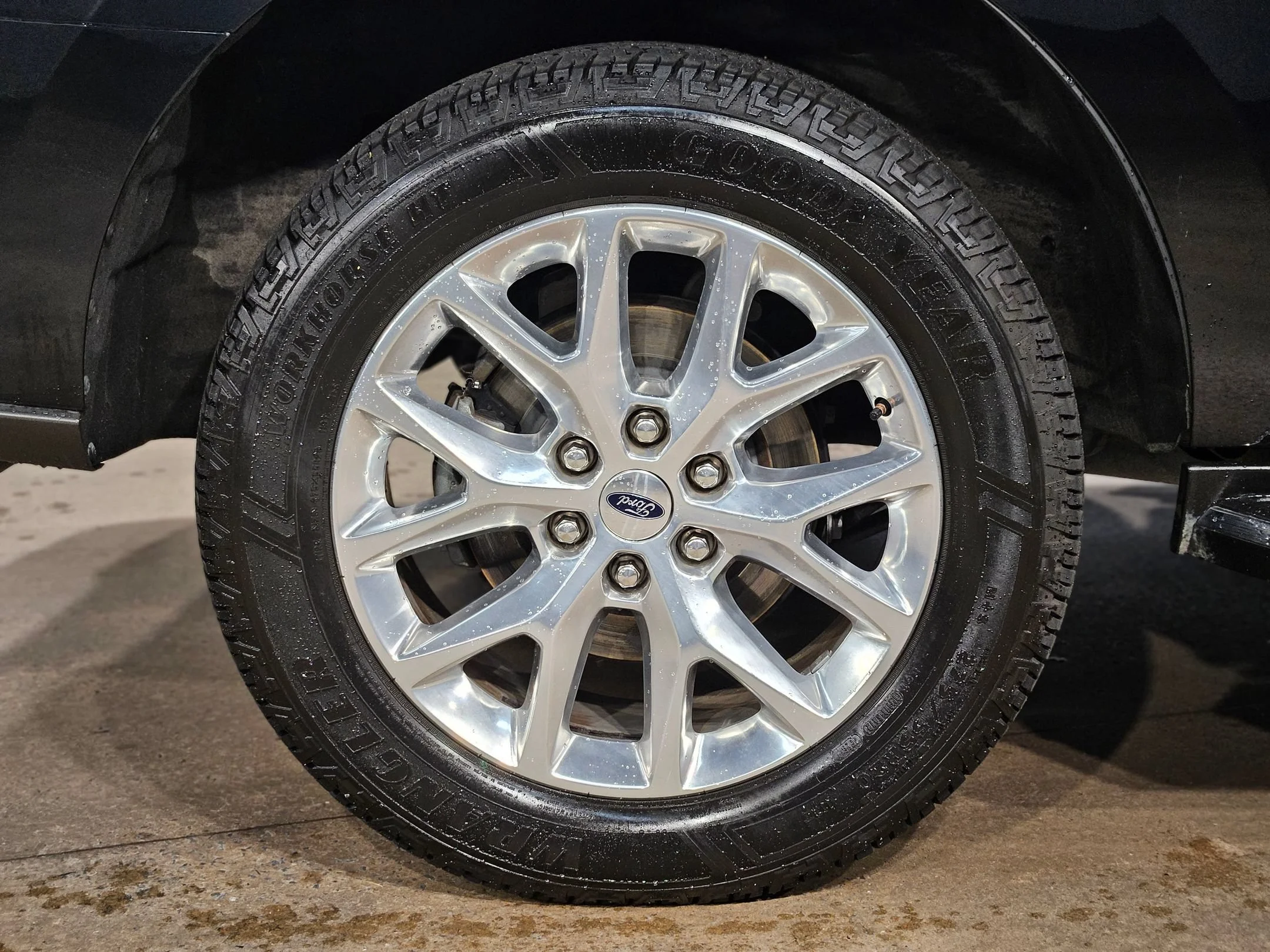 Used 2020 Agate Black Ford XLT image 17