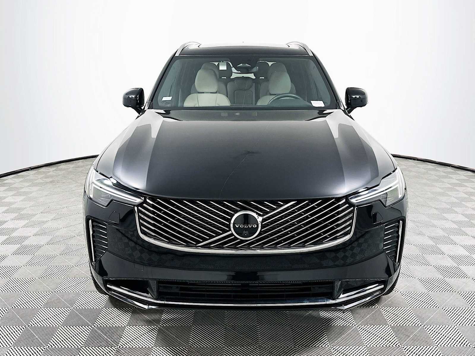 Used 2025 Volvo XC90 Plus with VIN YV4H60PB7S1380201 for sale in Gilbert, AZ