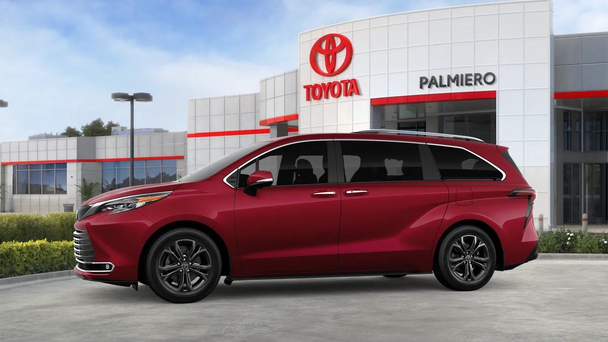 New 2026 Ruby Flare Pearl Toyota Platinum image 3