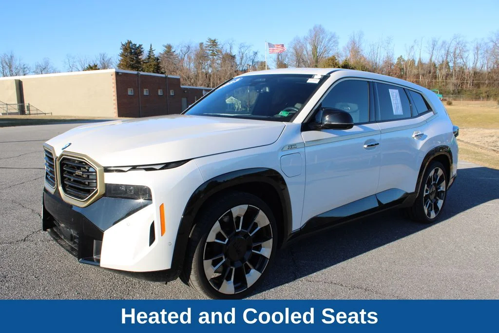 Used 2023 White BMW Base image 5