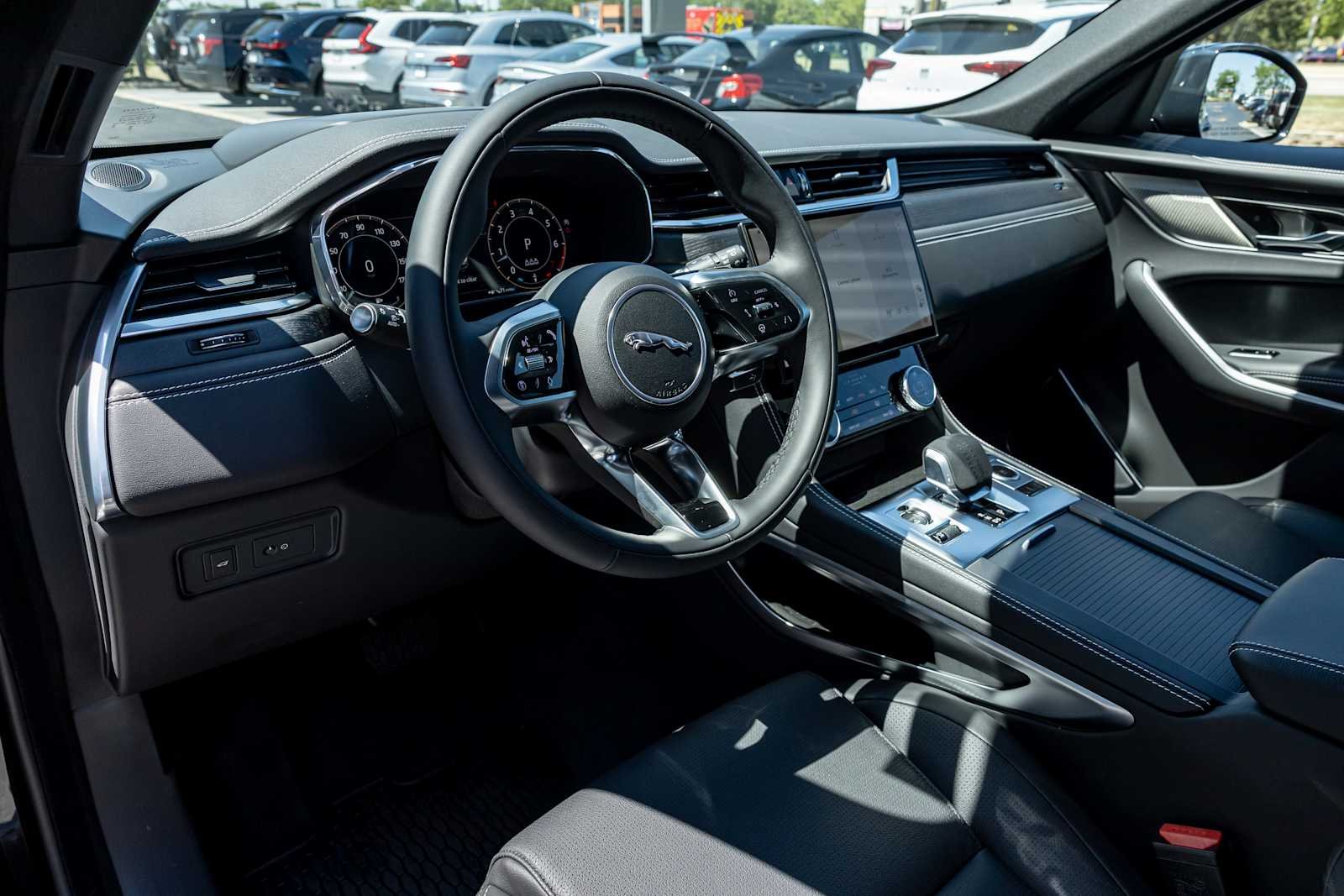 2026 Jaguar F-Pace R-Dynamic S - Photo 14