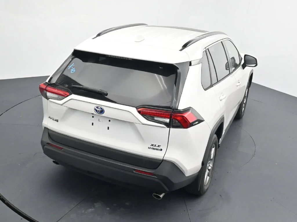 Used 2024 White Toyota XLE image 13
