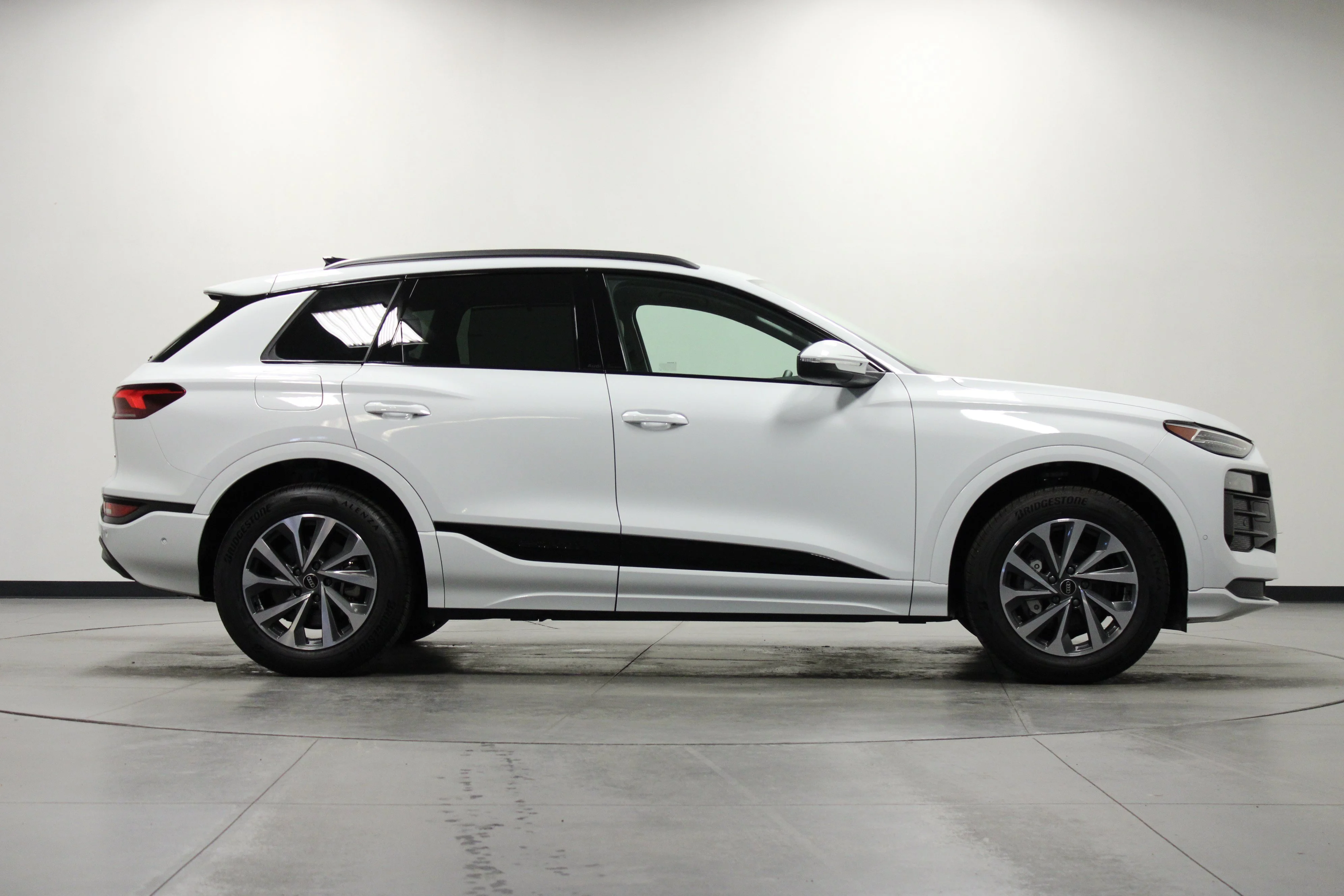 Used 2025 Glacier White Metallic Audi Premium Plus image 3