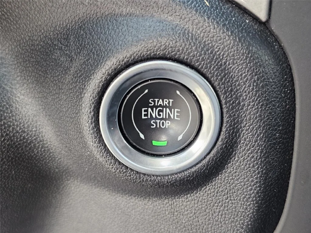 Used 2024 Summit White Chevrolet WT image 21