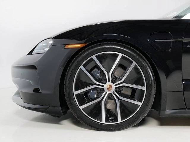 New 2026 Jet Black Metallic Porsche 4 Black Edition image 34