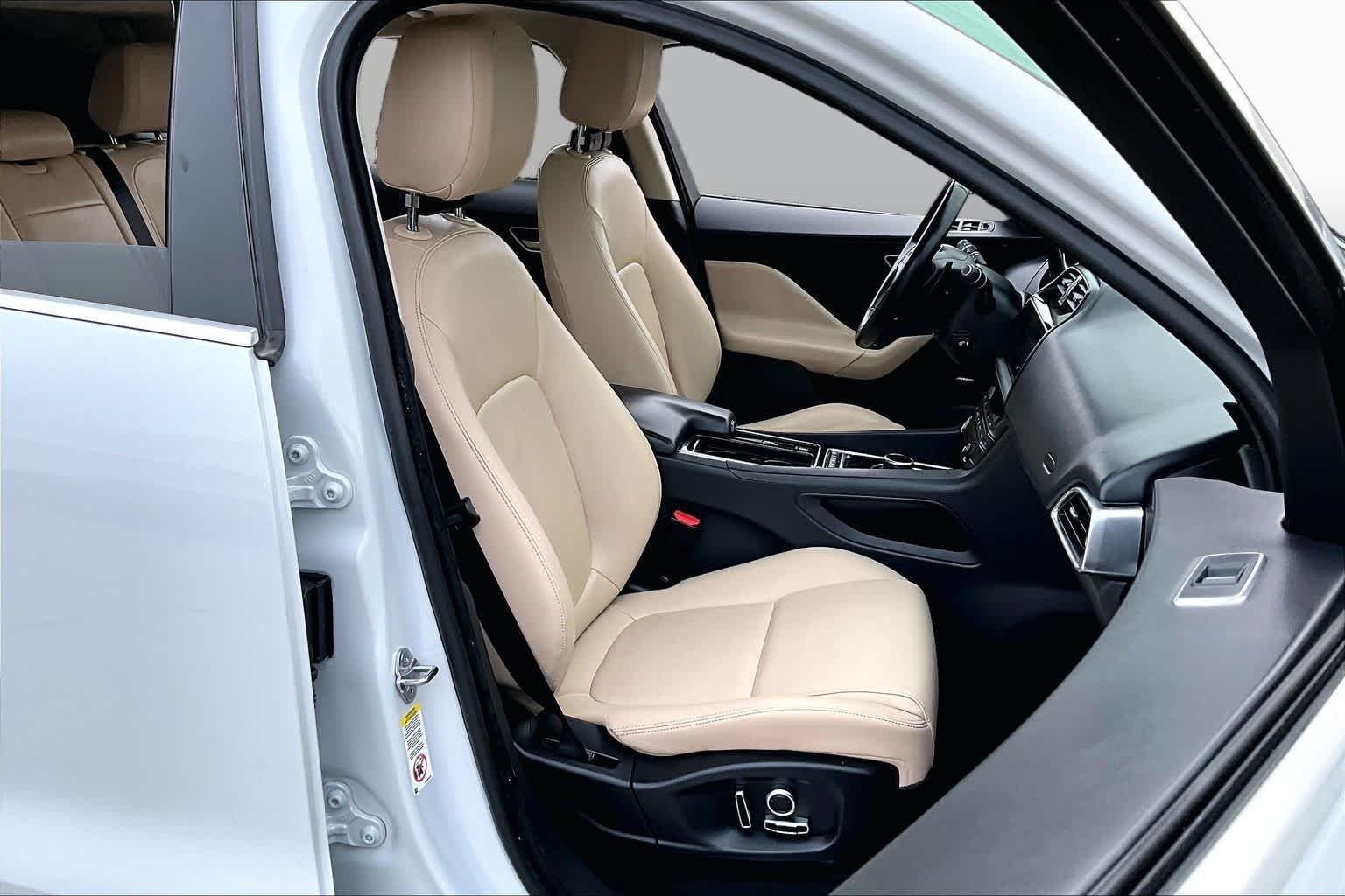 Used 2020 Yulong White Metallic Jaguar 25t Premium image 9