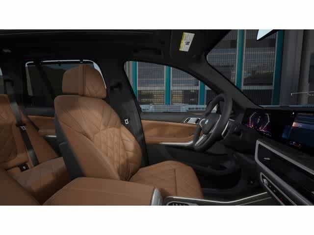 Used 2026 Skyscraper Grey Metallic BMW sDrive40i image 9